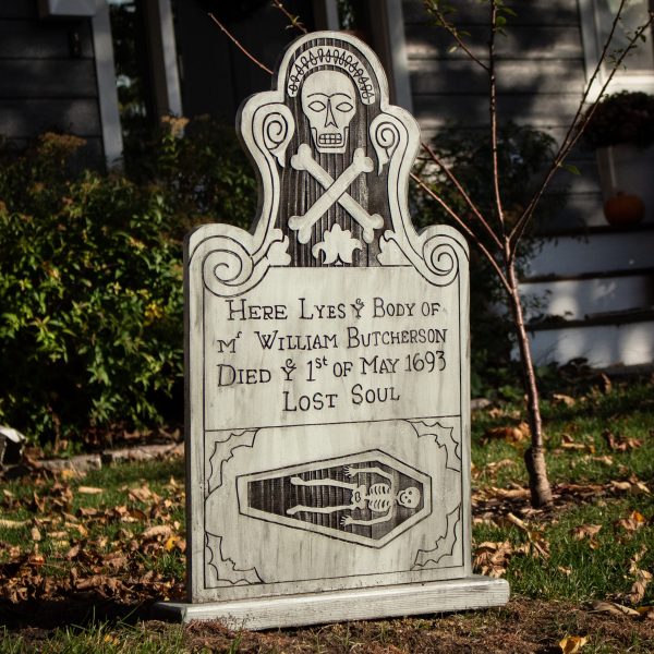 Making Billy Butcherson's Tombstone from Hocus Pocus | Farbulous Creations